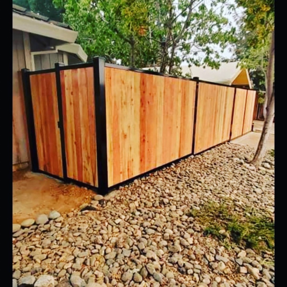 Gate - Picture 3 of 4